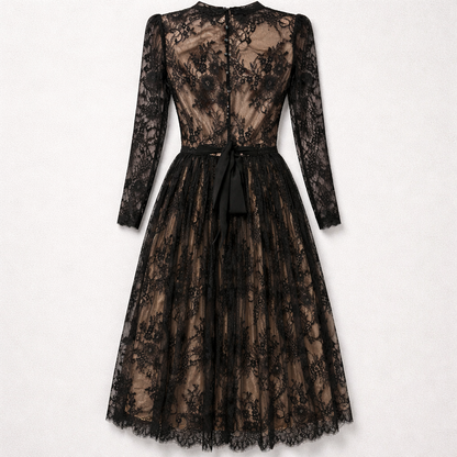 Rochie elegantă din dantelă neagră