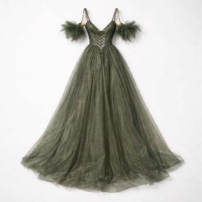 Rochie de seară couture cu paiete și trenă din tull
