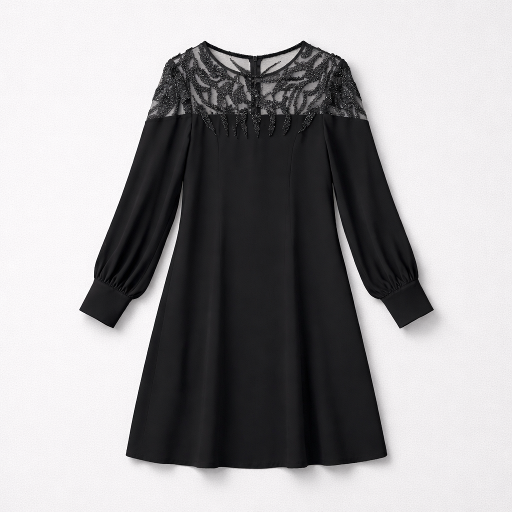 Rochie neagră cu dantelă pe umeri