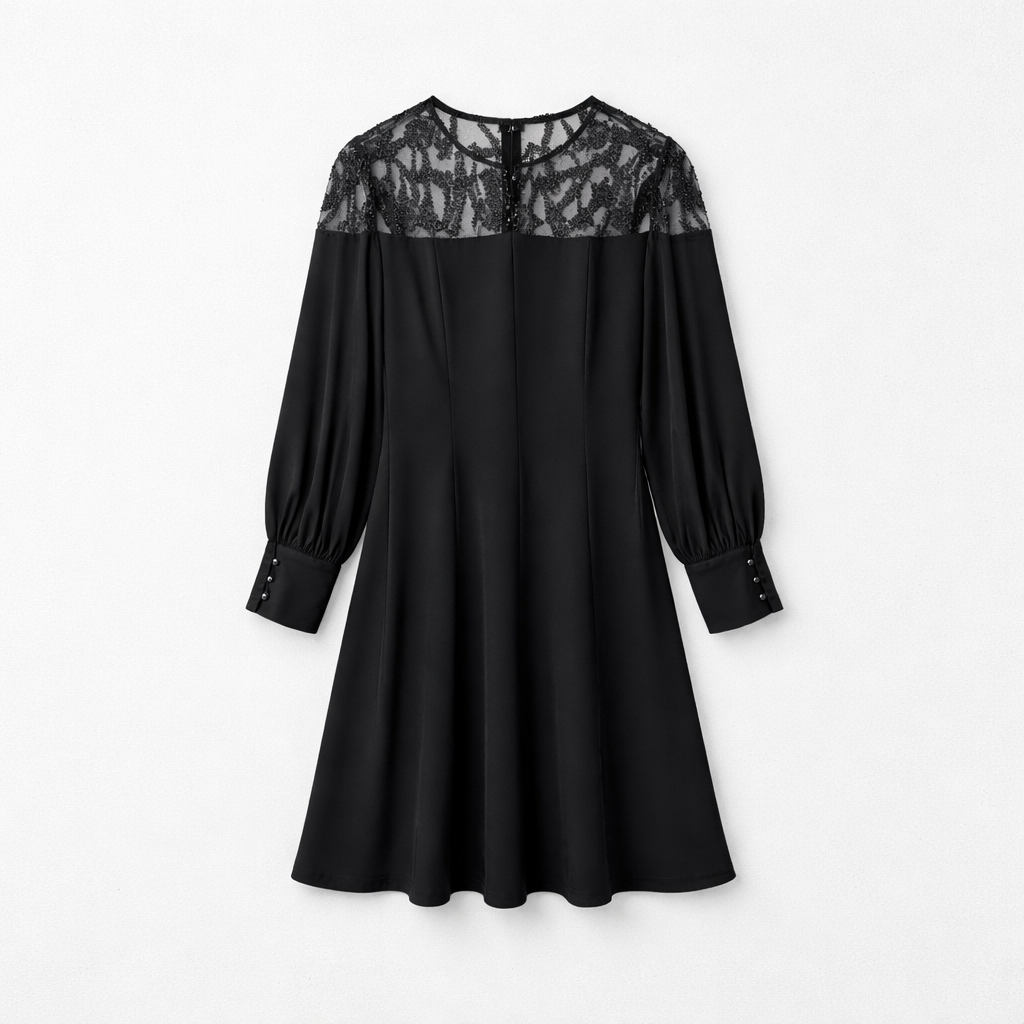 Rochie neagră cu dantelă pe umeri